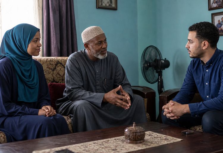 When Should You Involve Your Family or Wali in an Online Muslim Marriage Search?
